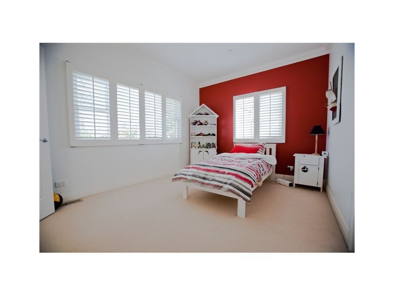 4 BRUCE STREET, Mona Vale NSW 2103