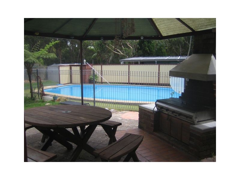 9 NIANBILLA PLACE, Frenchs Forest NSW 2086