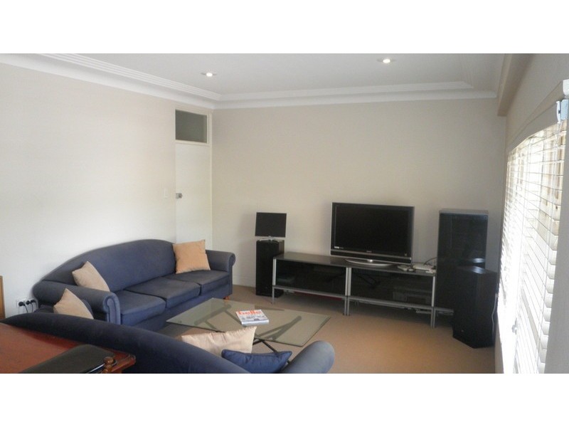 24b LAGOON STREET, Narrabeen NSW 2101