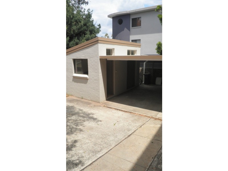 24b LAGOON STREET, Narrabeen NSW 2101