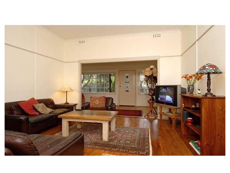 805 PITTWATER ROAD, Dee Why NSW 2099