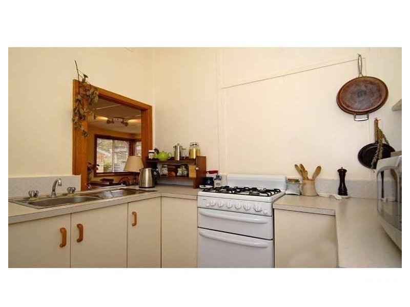 805 PITTWATER ROAD, Dee Why NSW 2099
