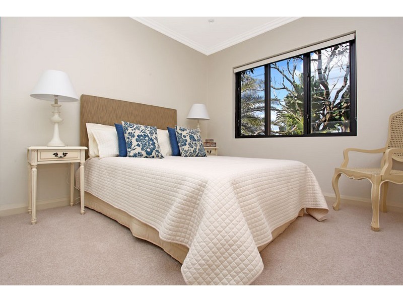 8/34-36 GOLF AVENUE, Mona Vale NSW 2103