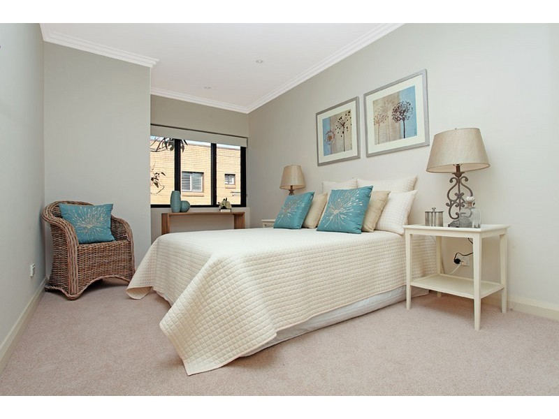 8/34-36 GOLF AVENUE, Mona Vale NSW 2103