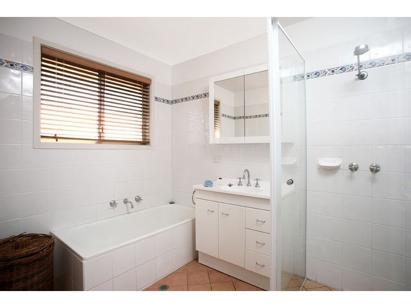 2 Wuruma Place, Warriewood NSW 2102