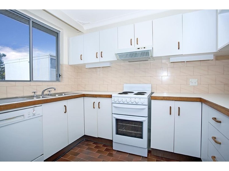 8/62 SURFVIEW ROAD, Mona Vale NSW 2103