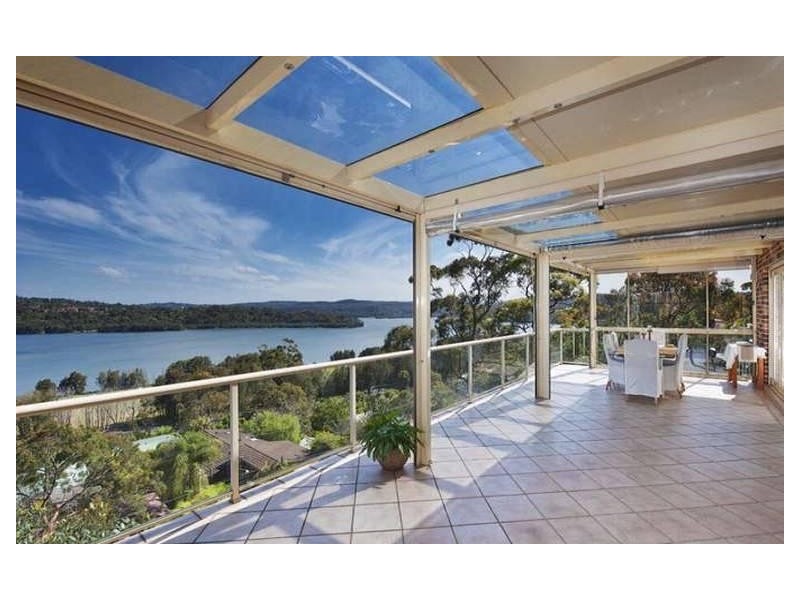 8 CAREFREE ROAD, North Narrabeen NSW 2101