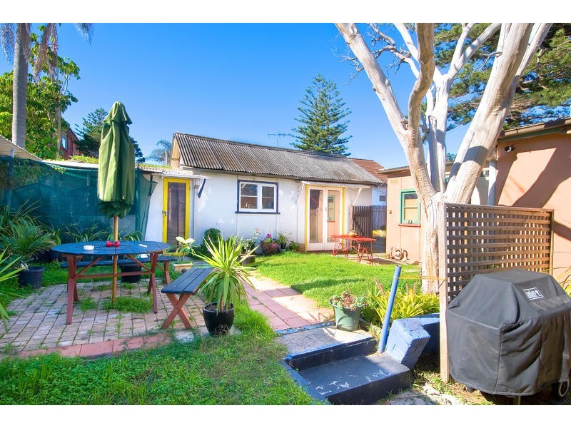 7 Malcolm Street, Narrabeen NSW 2101