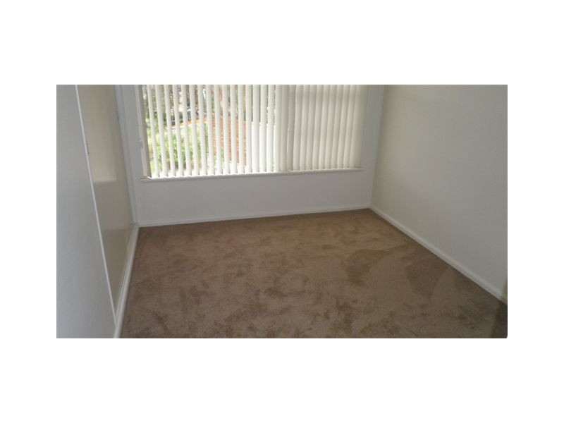 6 HAREWOOD PLACE, Warriewood NSW 2102