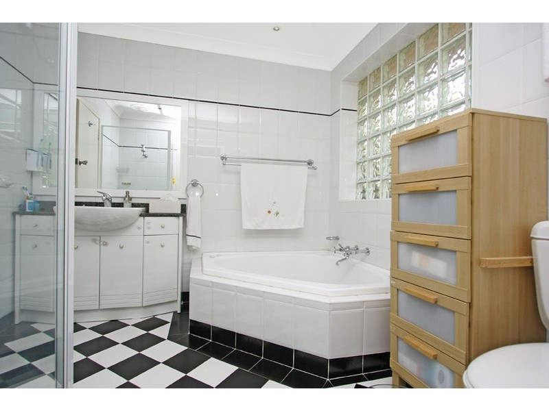 20 Bayview Place, Bayview NSW 2104