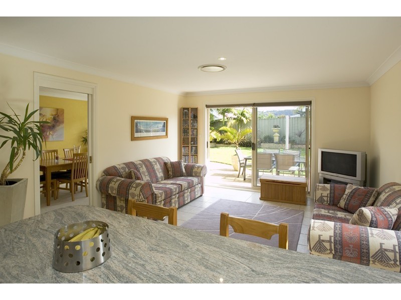 6 Waterside Grove, Warriewood NSW 2102