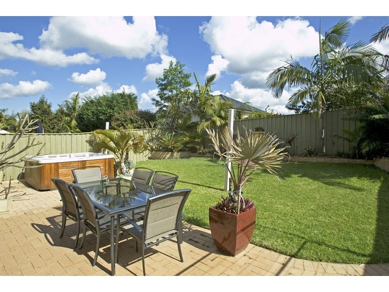 6 Waterside Grove, Warriewood NSW 2102