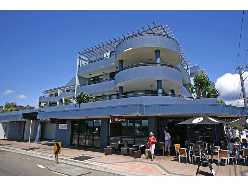 206/18 Ocean Street, Narrabeen NSW 2101