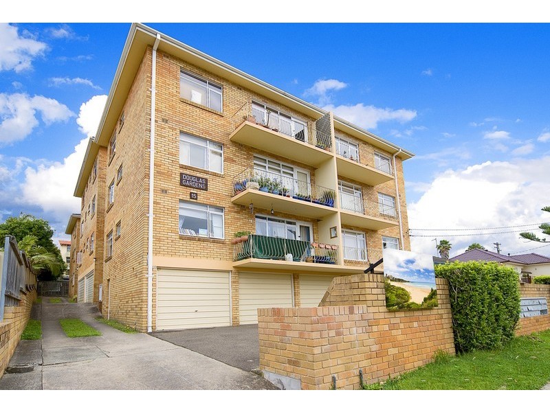 1/15 Kooloora Avenue, Freshwater NSW 2096