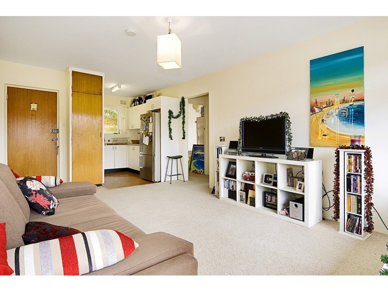 1/15 Kooloora Avenue, Freshwater NSW 2096