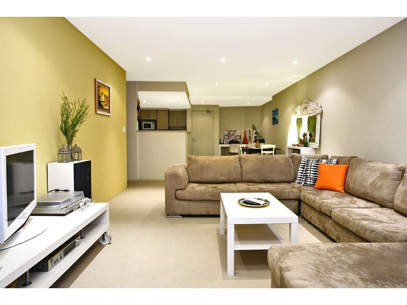 3/6-8 Waterloo Street, Narrabeen NSW 2101