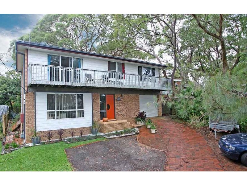 142 Woorarra Ave, Elanora Heights NSW 2101