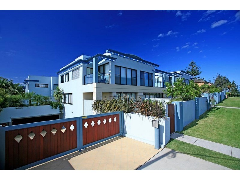 3/34-36 Golf Ave, Mona Vale NSW 2103