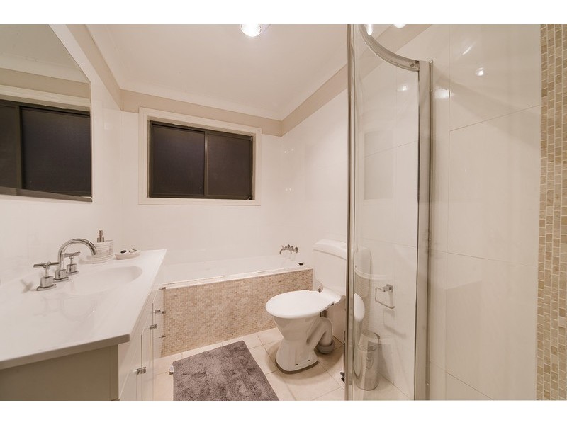 8 and 8A The Crescent, North Narrabeen NSW 2101