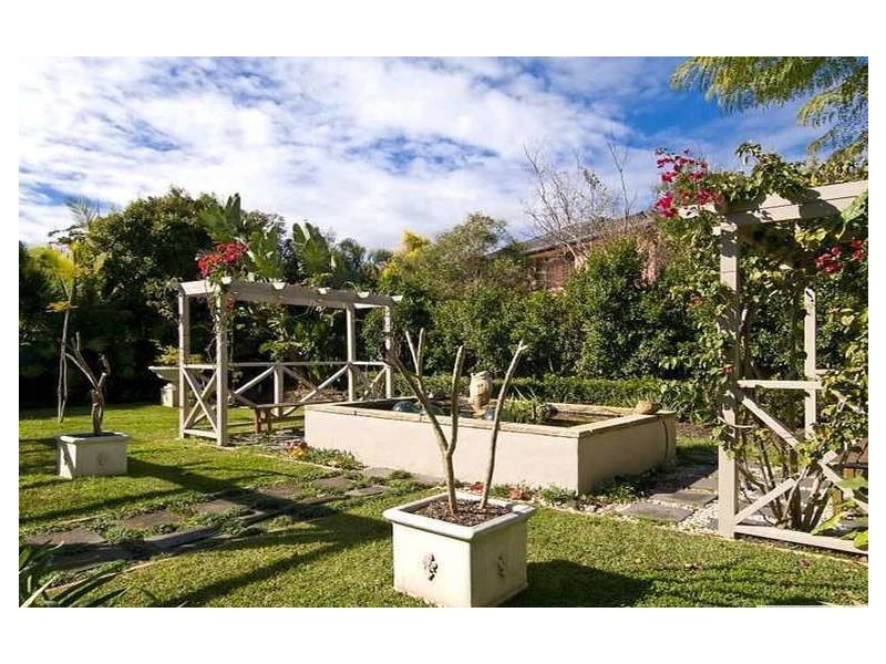 8 Eric Green Drive, Mona Vale NSW 2103