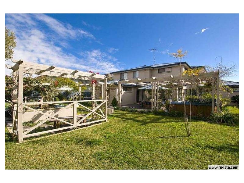 8 Eric Green Drive, Mona Vale NSW 2103