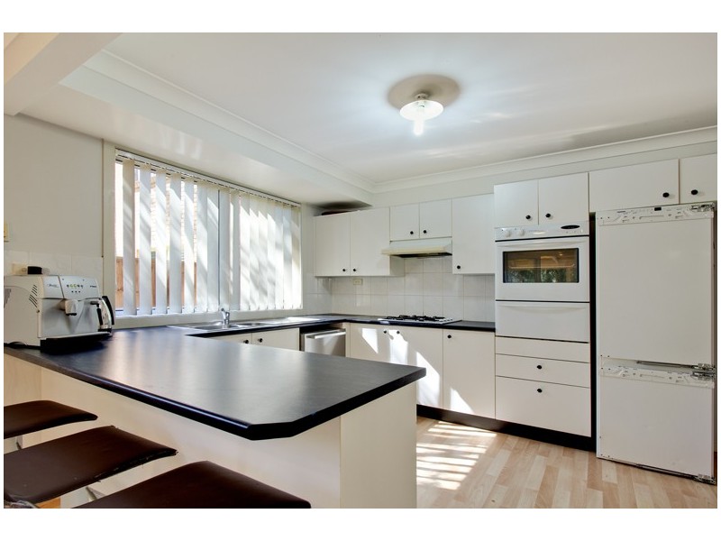 2 Valley Place, Warriewood NSW 2102