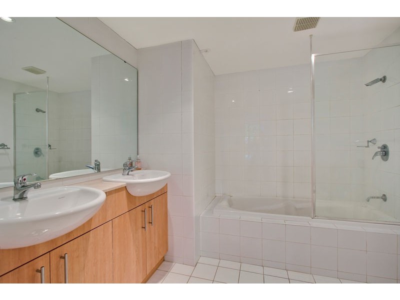 8/19-23 Sturdee Parade, Dee Why NSW 2099