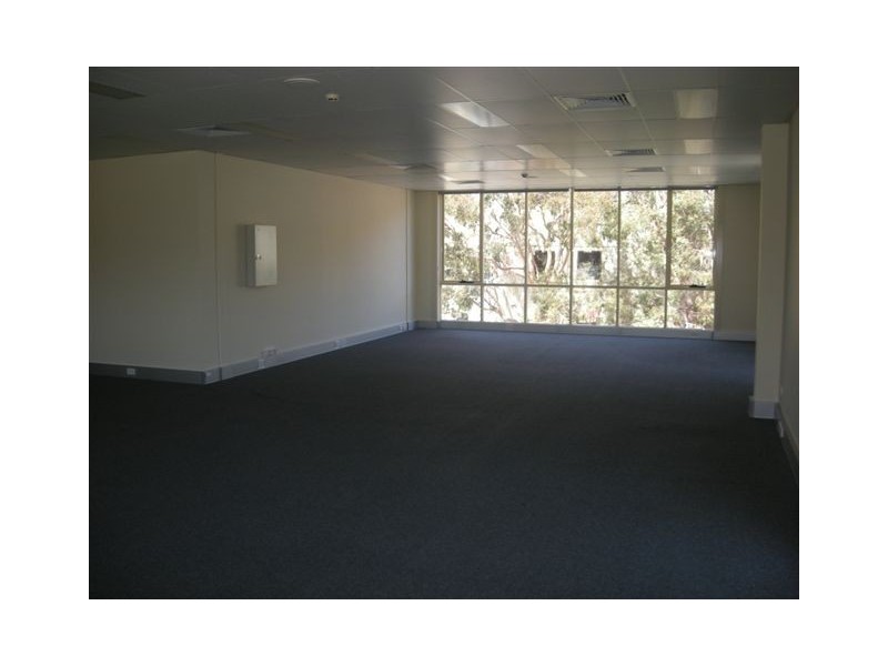 106 OLD PITTWATER ROAD, Brookvale NSW 2100