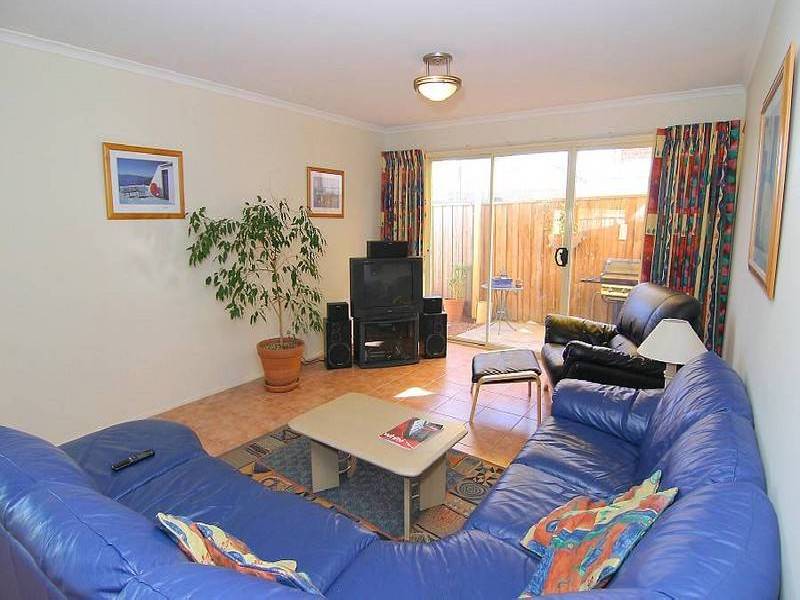 4 Noel Court, Wantirna South VIC 3152