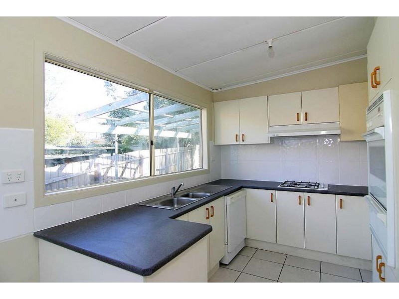 16 Queenstown Road, Boronia VIC 3155