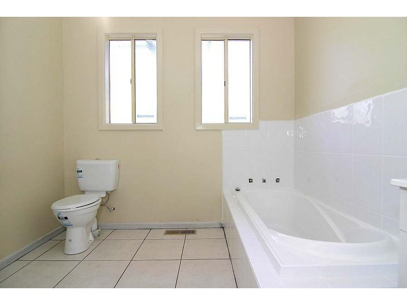 16 Queenstown Road, Boronia VIC 3155