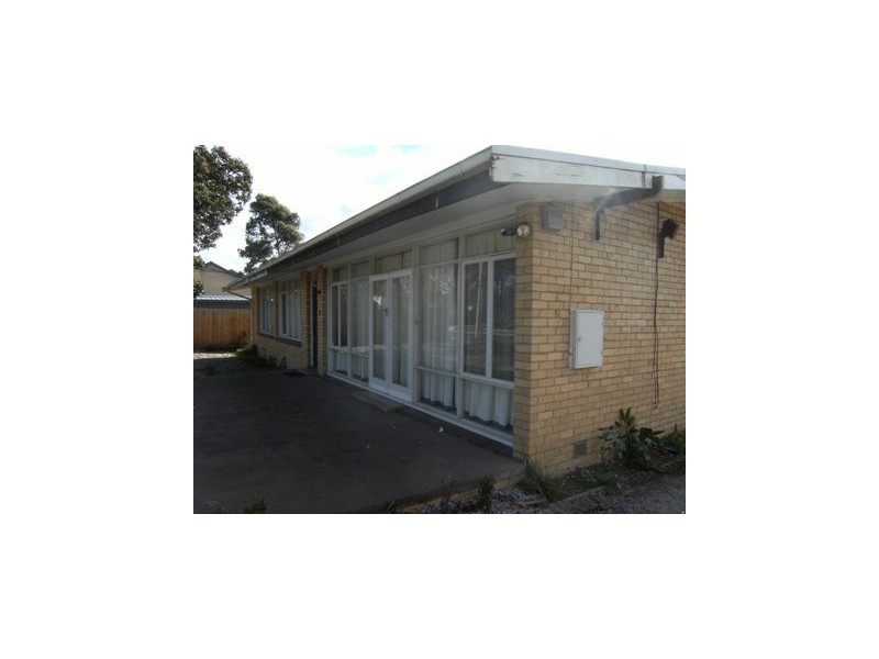 2 Kent Street, Knoxfield VIC 3180