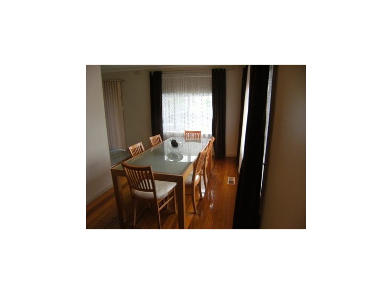 31 Selkirk Avenue, Wantirna VIC 3152