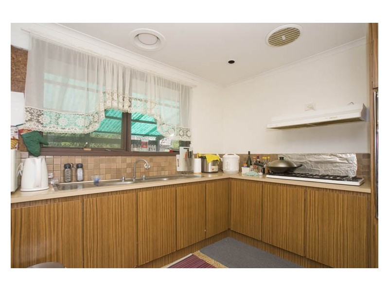 21 Hartington Drive, Wantirna VIC 3152