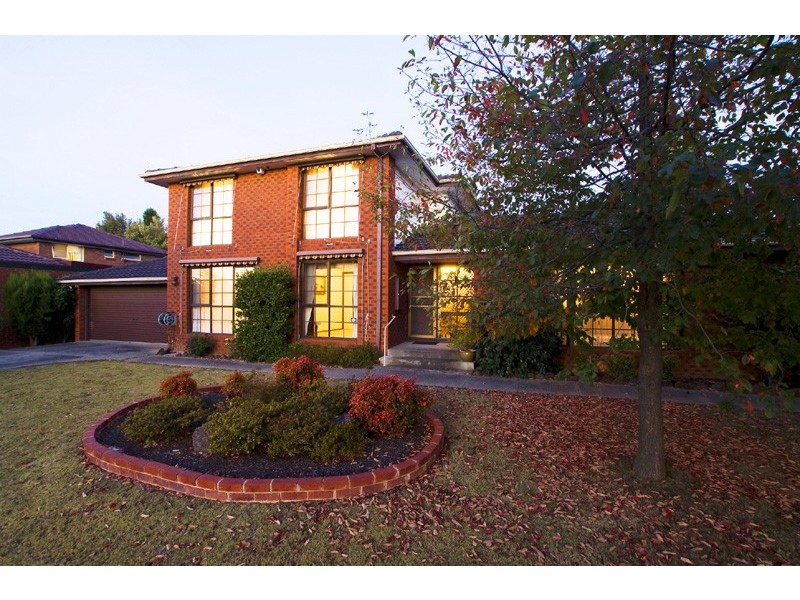 4 Tintern Crescent, Wantirna South VIC 3152