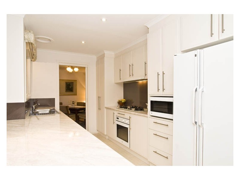 3 Blackfriars Close, Wantirna VIC 3152