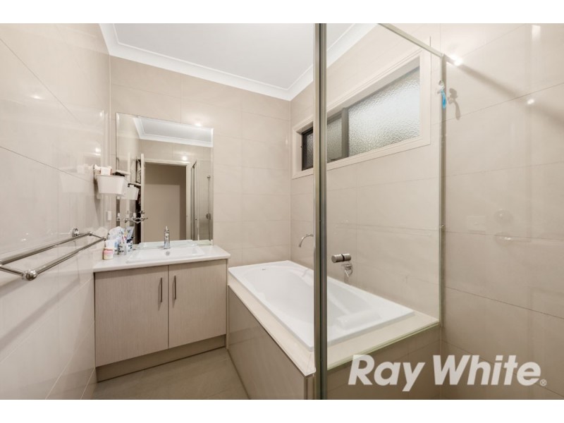 2/3 Harlaw Court, Wheelers Hill VIC 3150