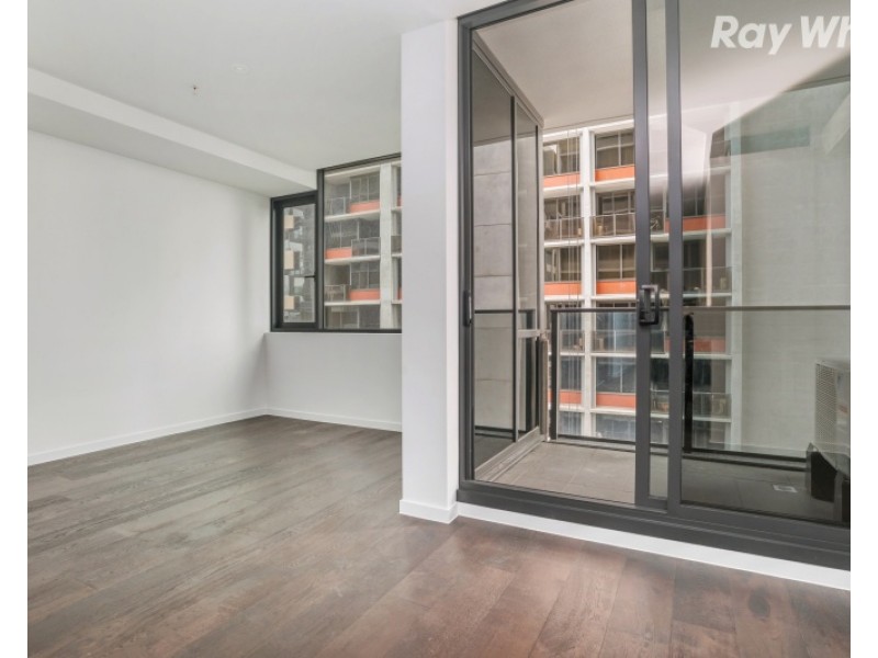2204R/33 Rose Lane, Melbourne VIC 3000
