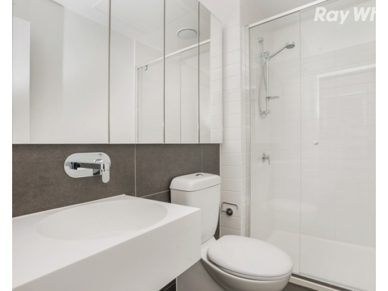 2204R/33 Rose Lane, Melbourne VIC 3000