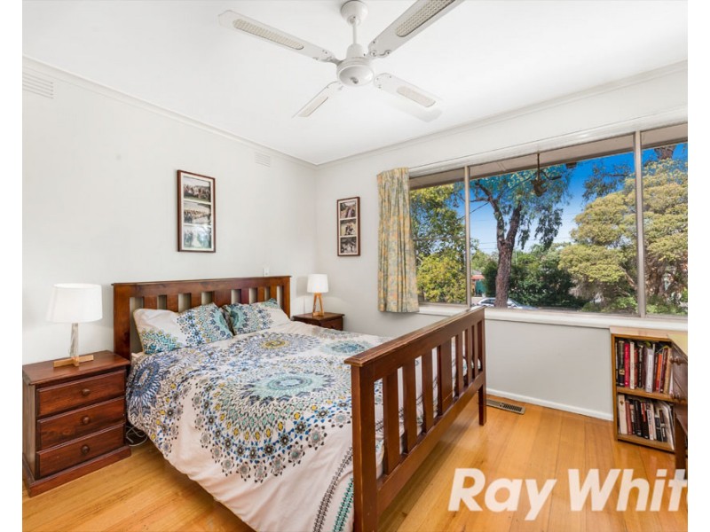 42 Lynn Drive, Ferntree Gully VIC 3156