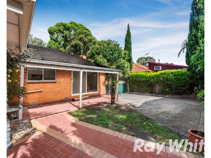 42 Lynn Drive, Ferntree Gully VIC 3156