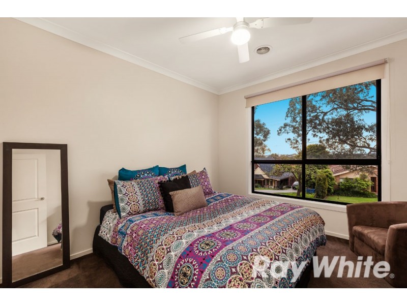 5B Lakeview Avenue, Rowville VIC 3178