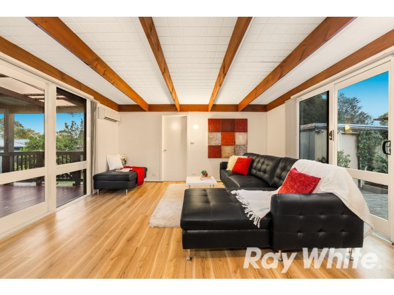 12 Carlisle Road, Ferntree Gully VIC 3156