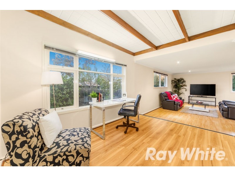 12 Carlisle Road, Ferntree Gully VIC 3156