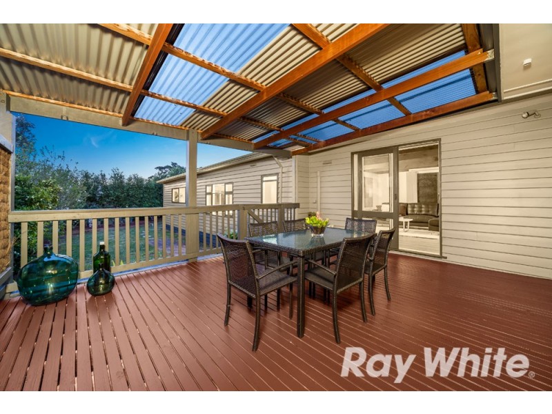 12 Carlisle Road, Ferntree Gully VIC 3156