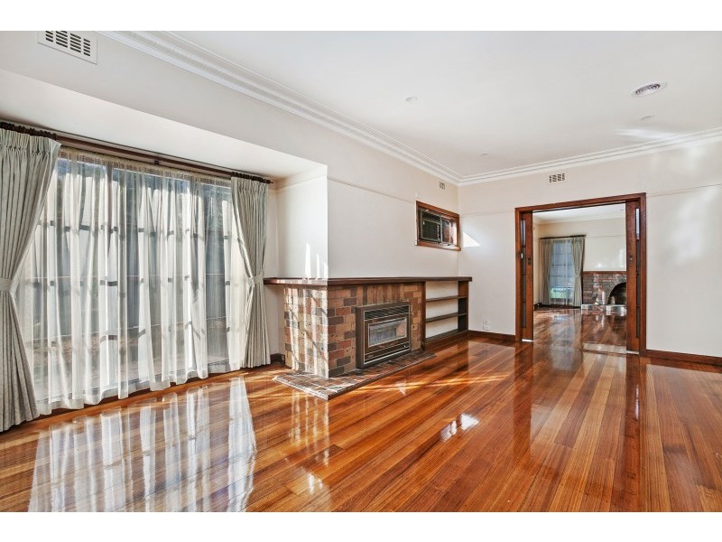 52 Eastfield Road, Ringwood East VIC 3135