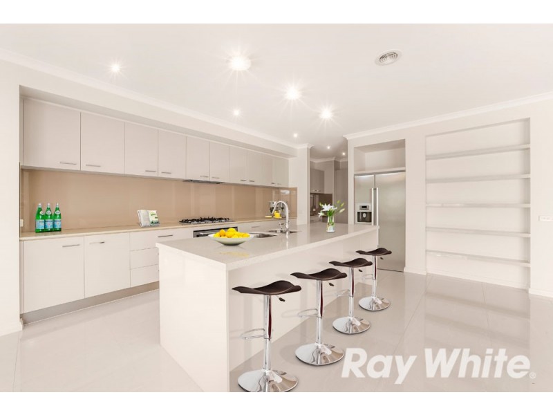 13 Gravillia Grove, Wantirna South VIC 3152