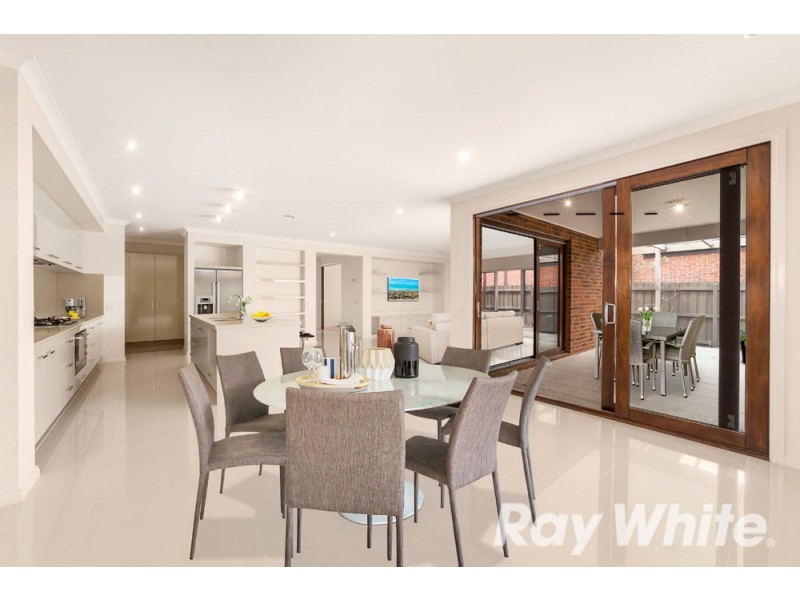 13 Gravillia Grove, Wantirna South VIC 3152