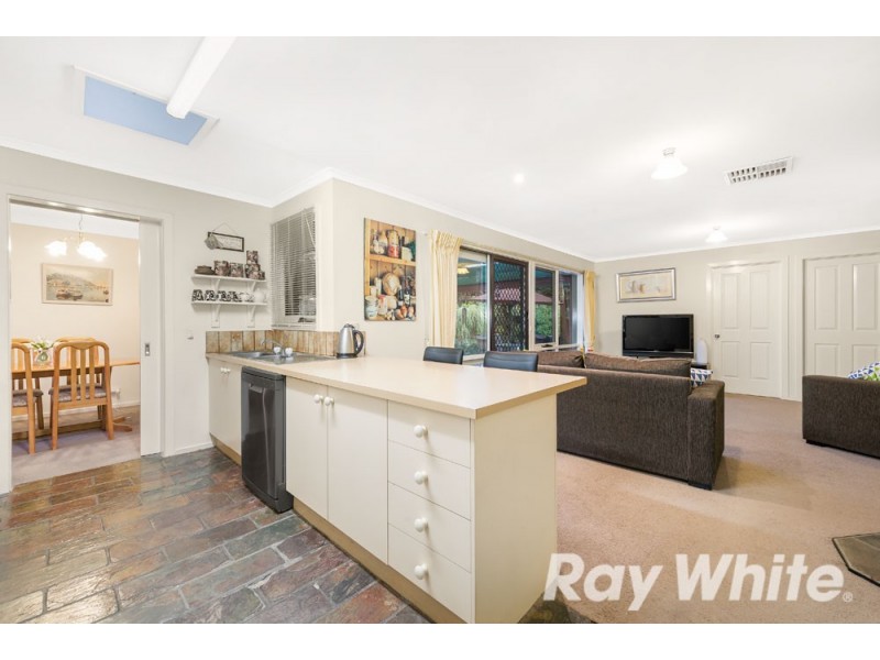 11 Endeavour Place, Wantirna South VIC 3152