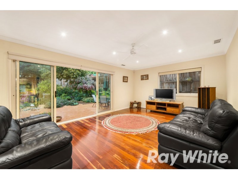 1/3 Davies Close, Wantirna VIC 3152